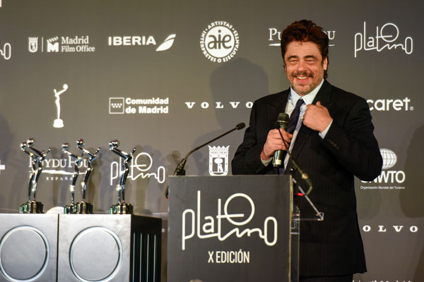 Benicio del Toro, galardonado con el Premio PLATINO de Honor